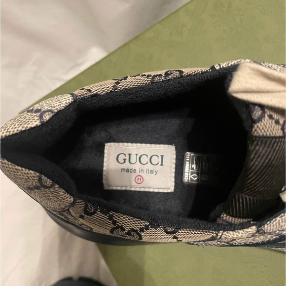 Gucci Beige and Black Patterned Shoes - Picture 3 of 4